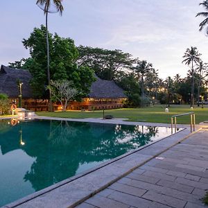 Marari Beach Resort Alleppey- A Cgh Earth Experience