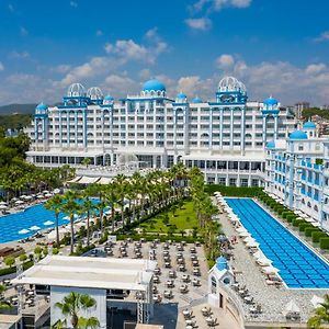 Rubi Platinum Spa Resort&Suites